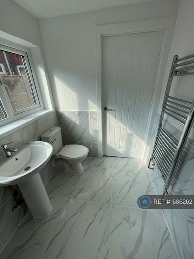 2 Bedroom Terraced House To Rent In Grosvenor Road, Liverpool, L15