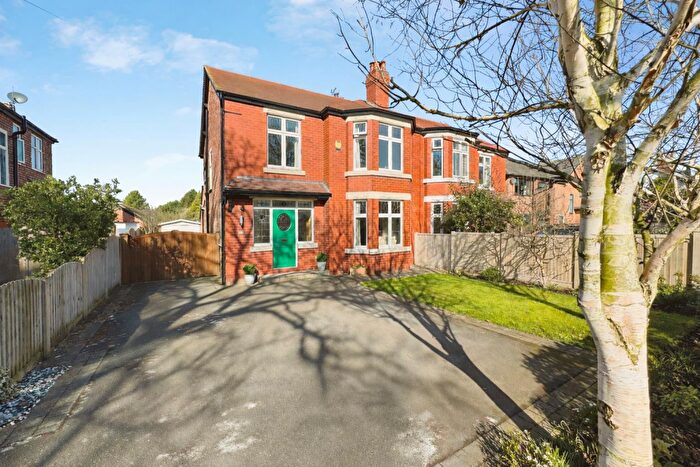 4 Bedroom House For Sale In Knutsford Road, Wilmslow, SK9
