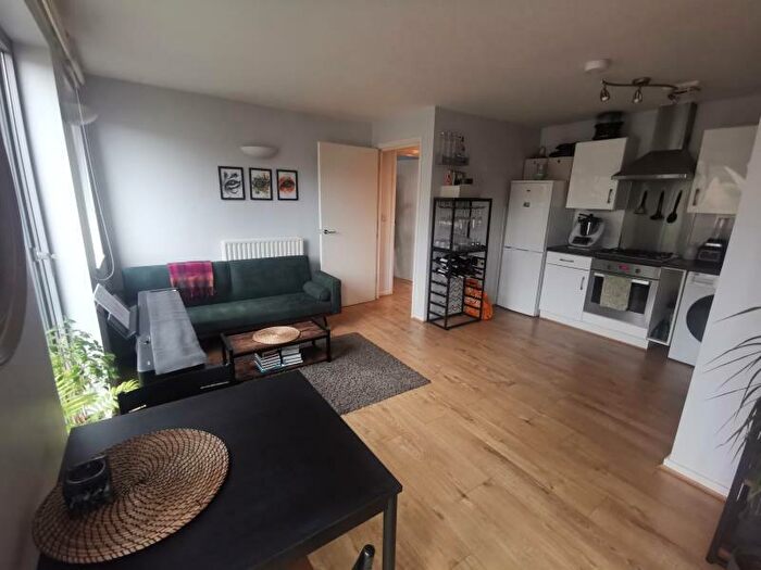 1 Bedroom Flat To Rent In Gascoigne Close, Tottenham, N17