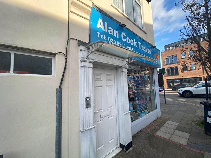 2 Bedroom Flat To Rent In Shenley Road, Borehamwood, WD6