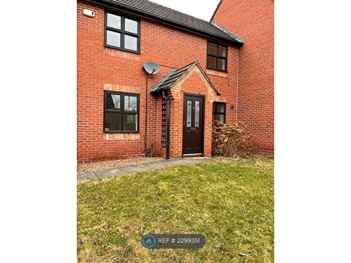 2 Bedroom Semi-Detached House To Rent In Midvale Close, Sheffield, S6