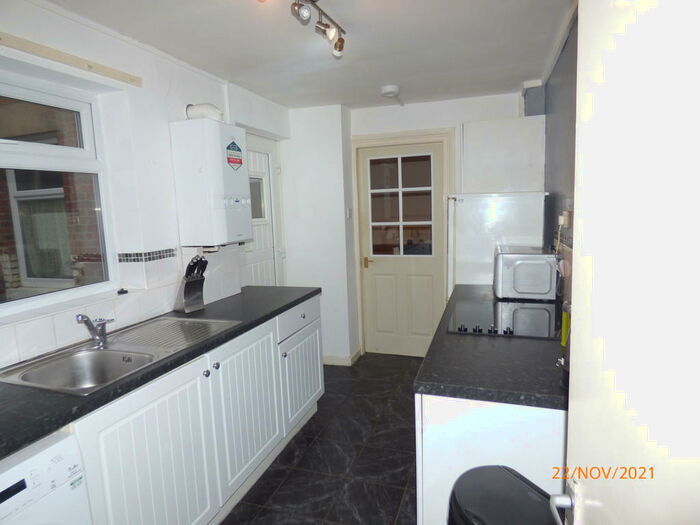 2 Bedroom Flat To Rent In South View West, Heaton, NE6