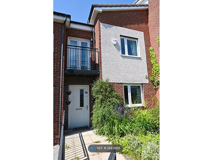 3 Bedroom Terraced House To Rent In Sandal Street, Manchester, M40