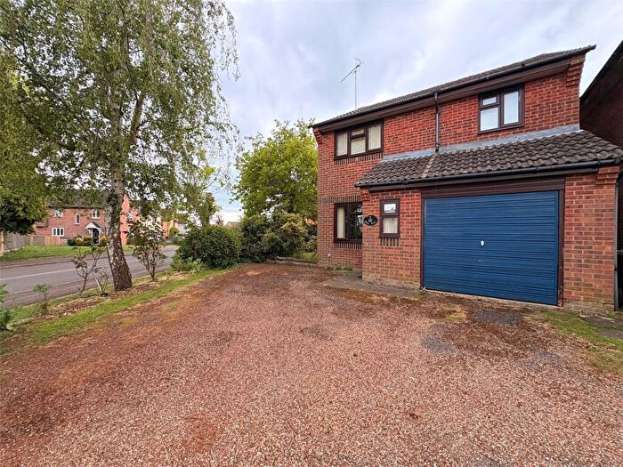 3 Bedroom Detached House For Sale In Ash Way, Woodford Halse, Northamptonshire, NN11