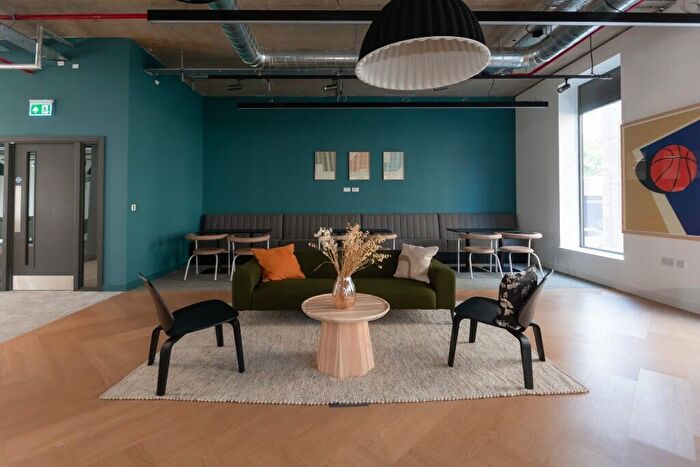 3 Bedroom Apartment To Rent In Bromsgrove Street, Birmingham, B5