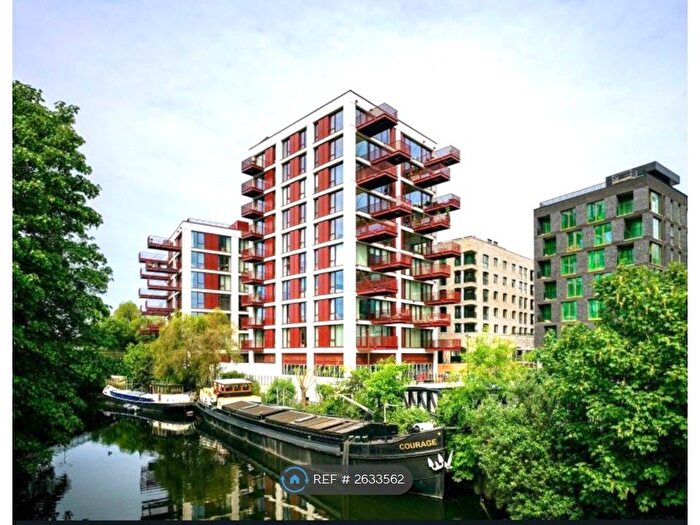 1 Bedroom Flat To Rent In Hollandbury House, London, TW8