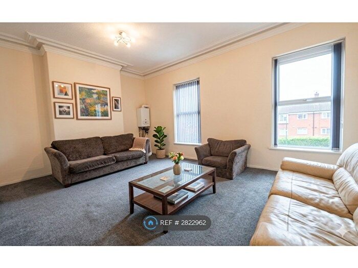 3 Bedroom Flat To Rent In Great Cheetham Street East, Salford, M7