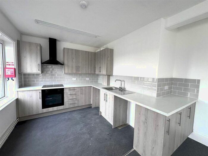 3 Bedroom Flat To Rent In Silchester Road, St. Leonards-On-Sea, TN38