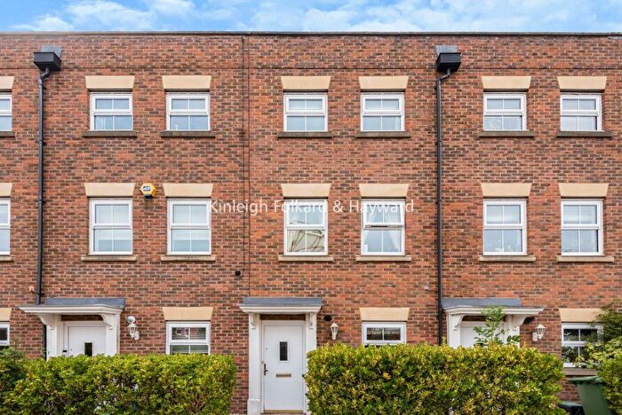 3 Bedroom Terraced House For Sale In Gardenia Road, Bromley, BR1