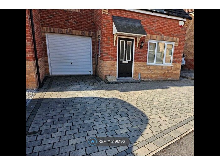 3 Bedroom Semi-Detached House To Rent In Bolton On Dearne, Barnsley, S63