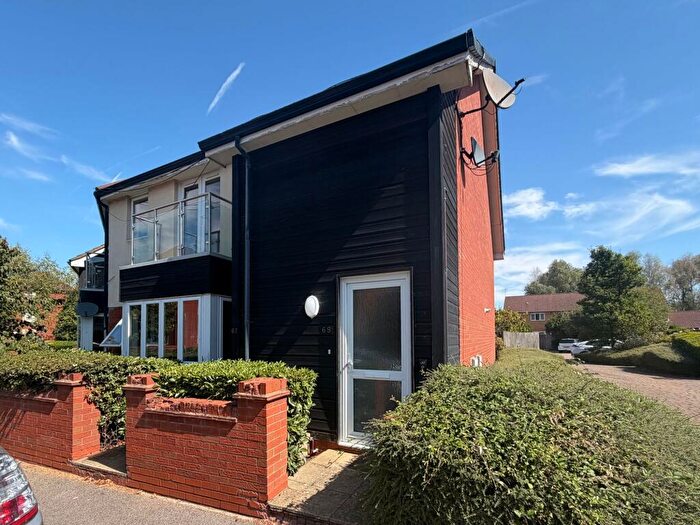 2 Bedroom Flat To Rent In Bewdley Grove, Broughton, MK10