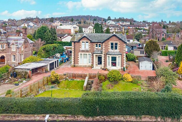 2 Bedroom Flat For Sale In Flat B, Gowrie House, Broich Terrace, Crieff, Perthshire, PH7