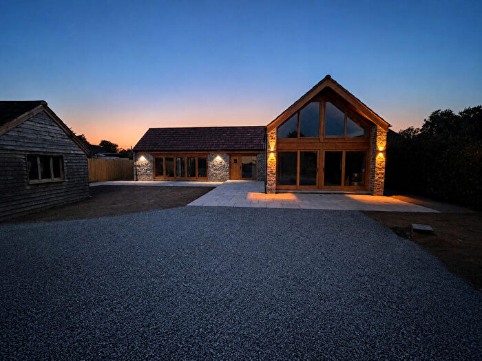 2 Bedroom Detached House For Sale In Blackberry Barn, Glastonbury, BA6