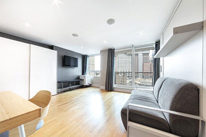 Studio To Rent In St. George Wharf, London, SW8