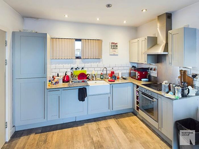 2 Bedroom Apartment To Rent In Advent House, M4