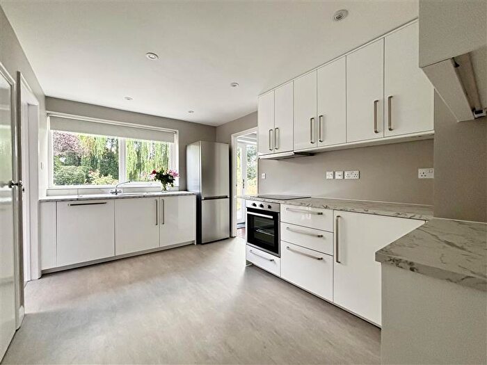 4 Bedroom Semi-Detached House To Rent In Cleevelands Avenue, Cheltenham, GL50