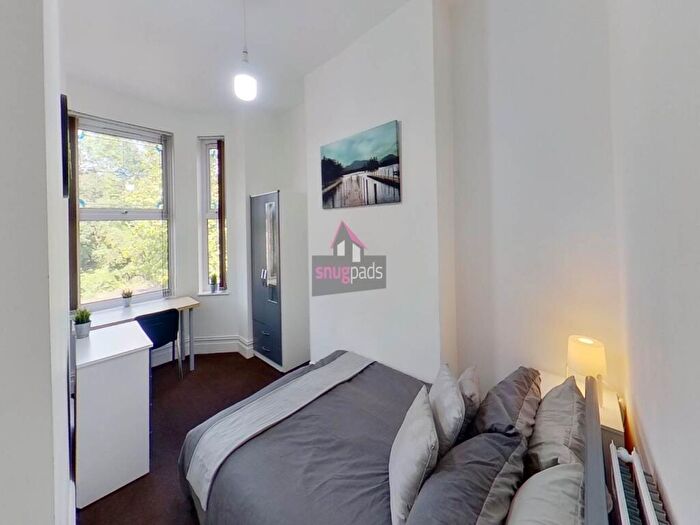 1 Bedroom House To Rent In Bolton Road, Salford, M6