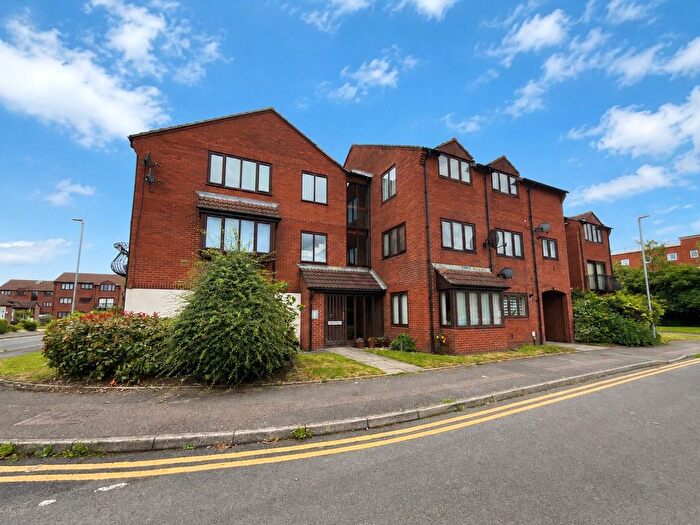 1 Bedroom Flat To Rent In Saxon Mill Lane, Tamworth, Staffordshire, B79