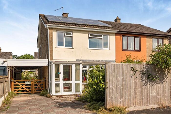 3 Bedroom Semi-Detached House For Sale In Churchill Road, Frome, BA11