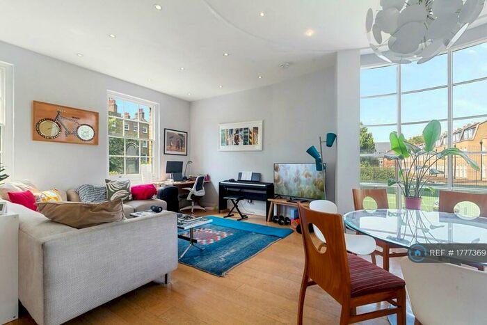 3 Bedroom Maisonette To Rent In Grove Lane, London, SE5