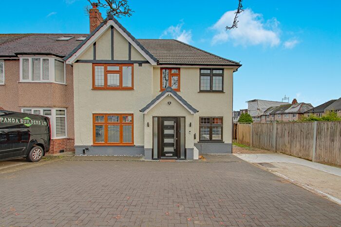 5 Bedroom End Terrace House For Sale In Burwell Avenue, Greenford, UB6