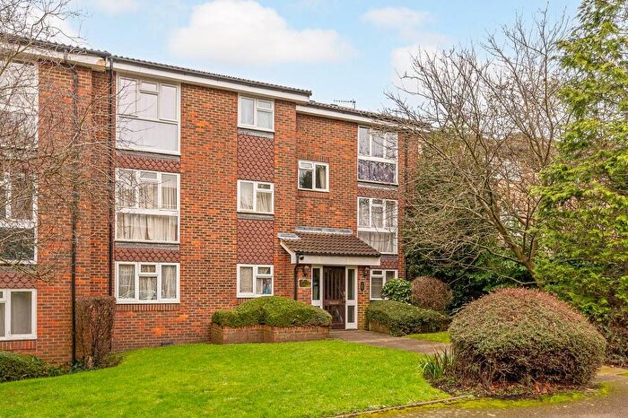 2 Bedroom Flat To Rent In Fleetwood Close, East Croydon, Croydon, CR0