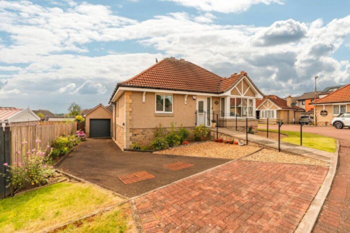 2 Bedroom Detached Bungalow For Sale In Happy Valley Road, Blackburn, EH47