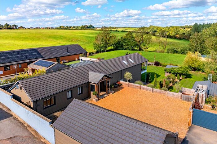 4 Bedroom Bungalow For Sale In Main Road, Earls Barton, Northamptonshire, NN6