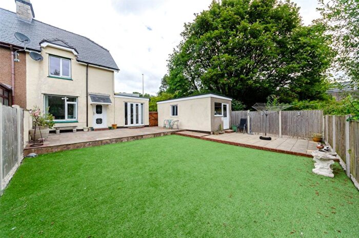 3 Bedroom End Of Terrace House For Sale In Conway Road, Llandudno Junction, Conwy, LL31