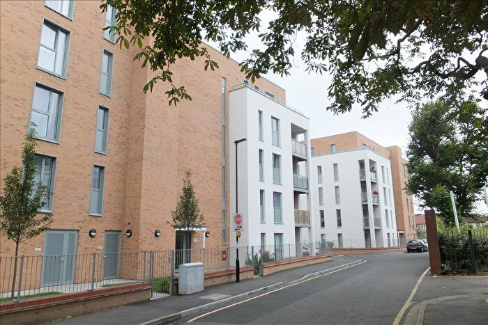 2 Bedroom Flat To Rent In Goulding House, Manor Lane, Feltham, TW13