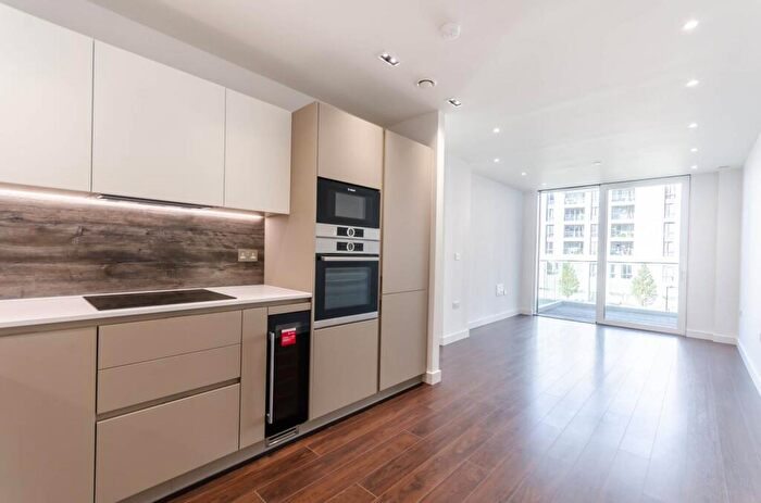1 Bedroom Flat To Rent In Woodberry Down, Manor House, London, N4