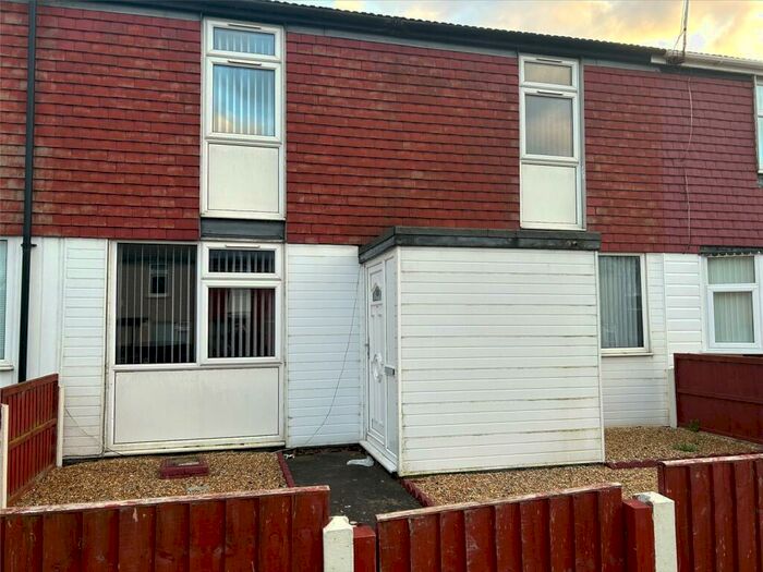 3 Bedroom Terraced House For Sale In Brendon Way, Nuneaton, Warwickshire, CV10