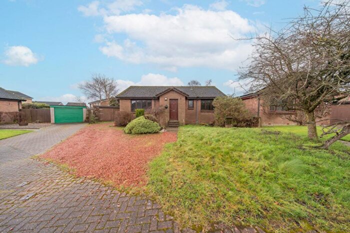 3 Bedroom Detached Bungalow For Sale In Herd Green, Livingston, EH54