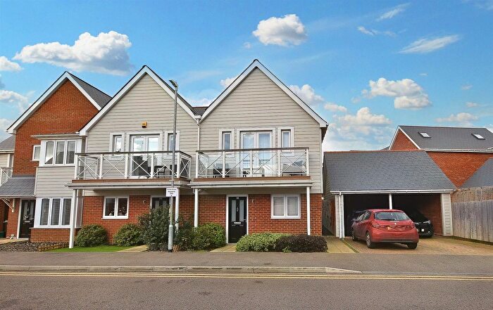 3 Bedroom Semi Detached House To Rent In Amisse Drive, Holborough Lakes, ME6