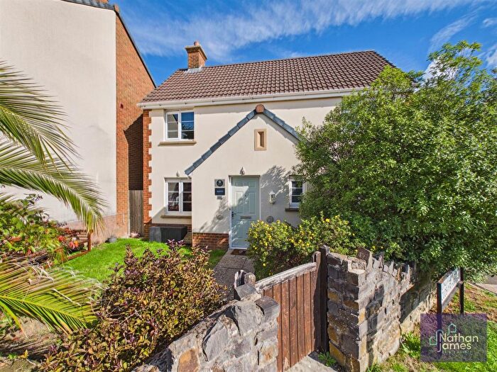 4 Bedroom Detached House For Sale In Monument Close, Portskewett, Caldicot, NP26