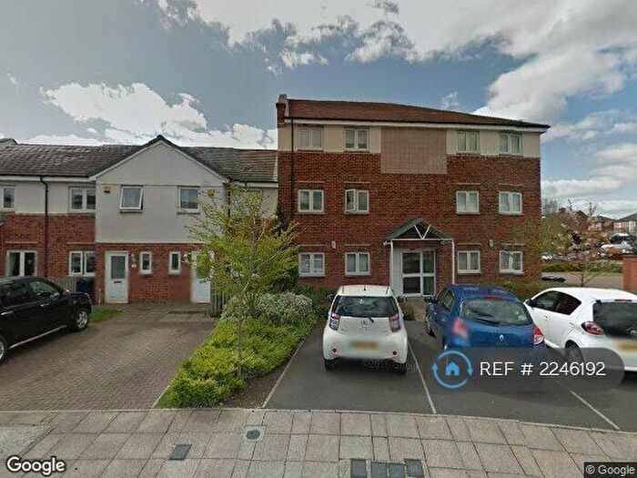 2 Bedroom Flat To Rent In Bittern Close, Dunston, NE11