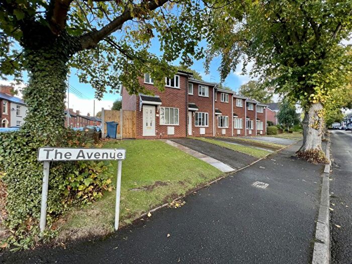 2 Bedroom End Of Terrace House For Sale In The Avenue, Stone, Staffordshire, ST15