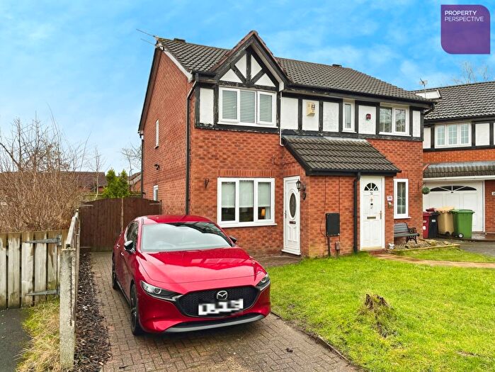 2 Bedroom Semi-Detached House For Sale In Spindle Croft, Farnworth, Bolton, BL4
