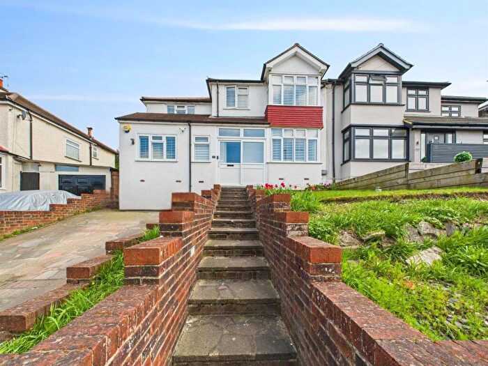 4 Bedroom Semi Detached House For Sale In Rickman Hill, Coulsdon, CR5