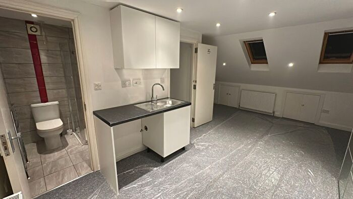 Studio To Rent In Westleigh Gardens, Edgware, HA8