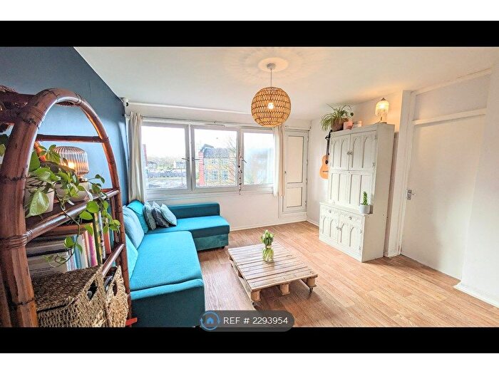 1 Bedroom Flat To Rent In Bowditch, London, SE8