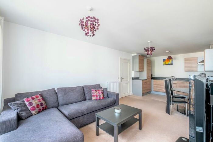 2 Bedroom Flat To Rent In Tarves Way, London, SE10