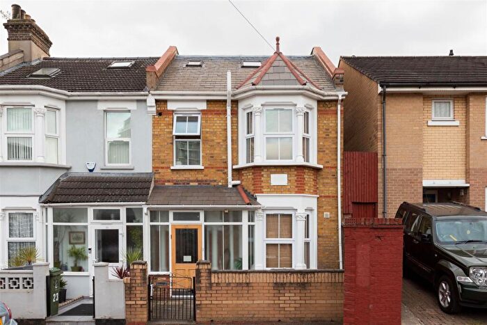 Studio To Rent In Exeter Road, Walthamstow, E17