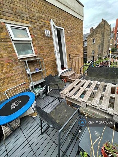 1 Bedroom Flat To Rent In Royal College Street, London, NW1