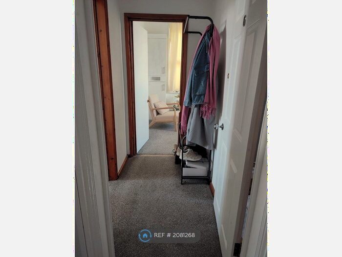 1 Bedroom Flat To Rent In Limes Road, Folkestone, CT19