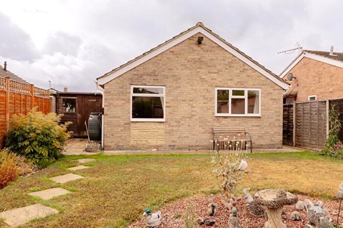 2 Bedroom Detached Bungalow For Sale In Copthorne Road, Kidlington, OX5