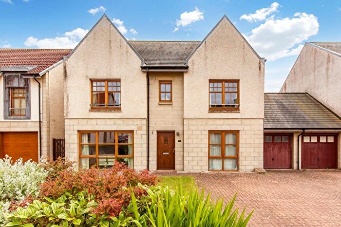 5 Bedroom Link Detached House For Sale In Dorward Drive, Crail, Anstruther, KY10