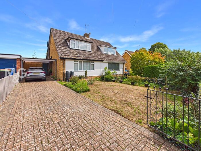 2 Bedroom Chalet For Sale In Westgarth Gardens, Bury St. Edmunds, IP33