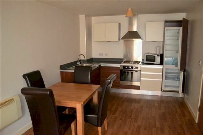 2 Bedroom Apartment To Rent In Bridport Street, L3