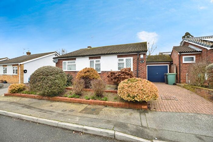 3 Bedroom Bungalow For Sale In Millers Croft, Dunmow, Essex, CM6